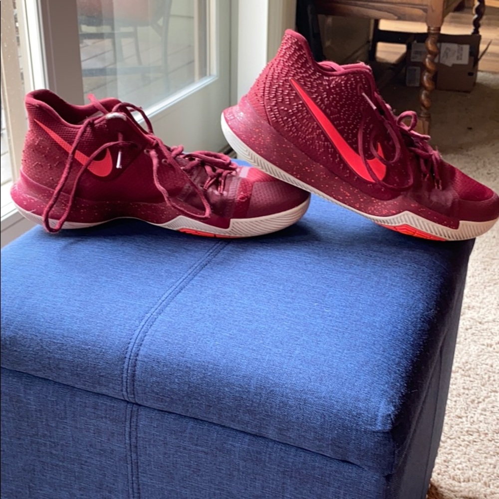 Men’s Kyrie 3.
